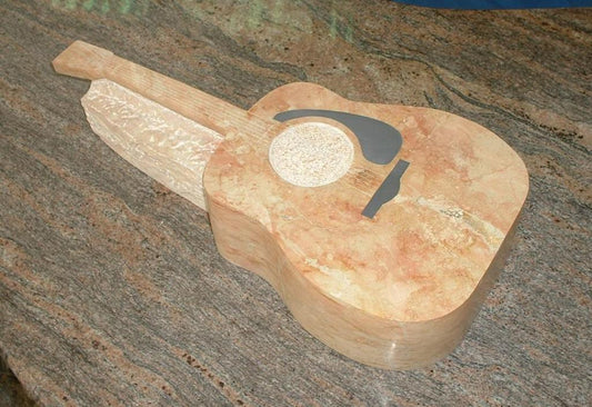 גיטרה מצבות מיוחדות - מצבות אומנותיות