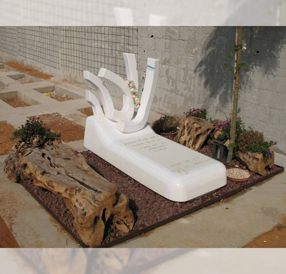 מצבות טאסוס נועה